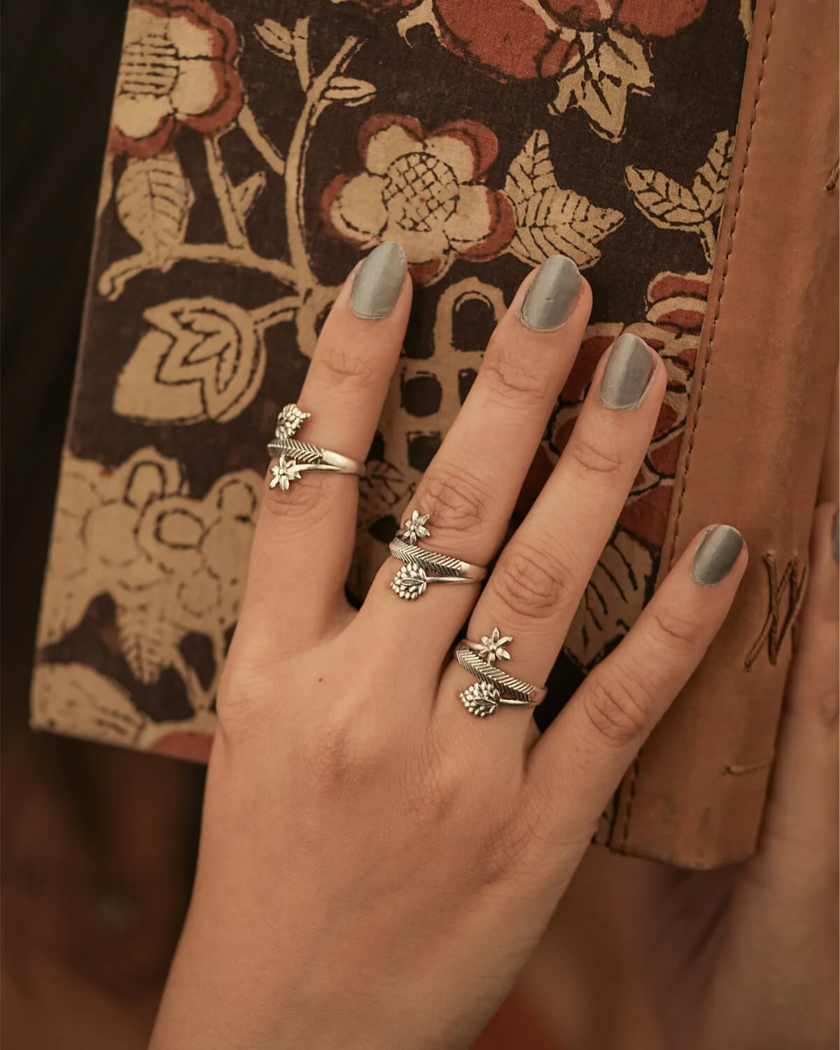 Juhi Silver Finger Ring by Moha - Image 3