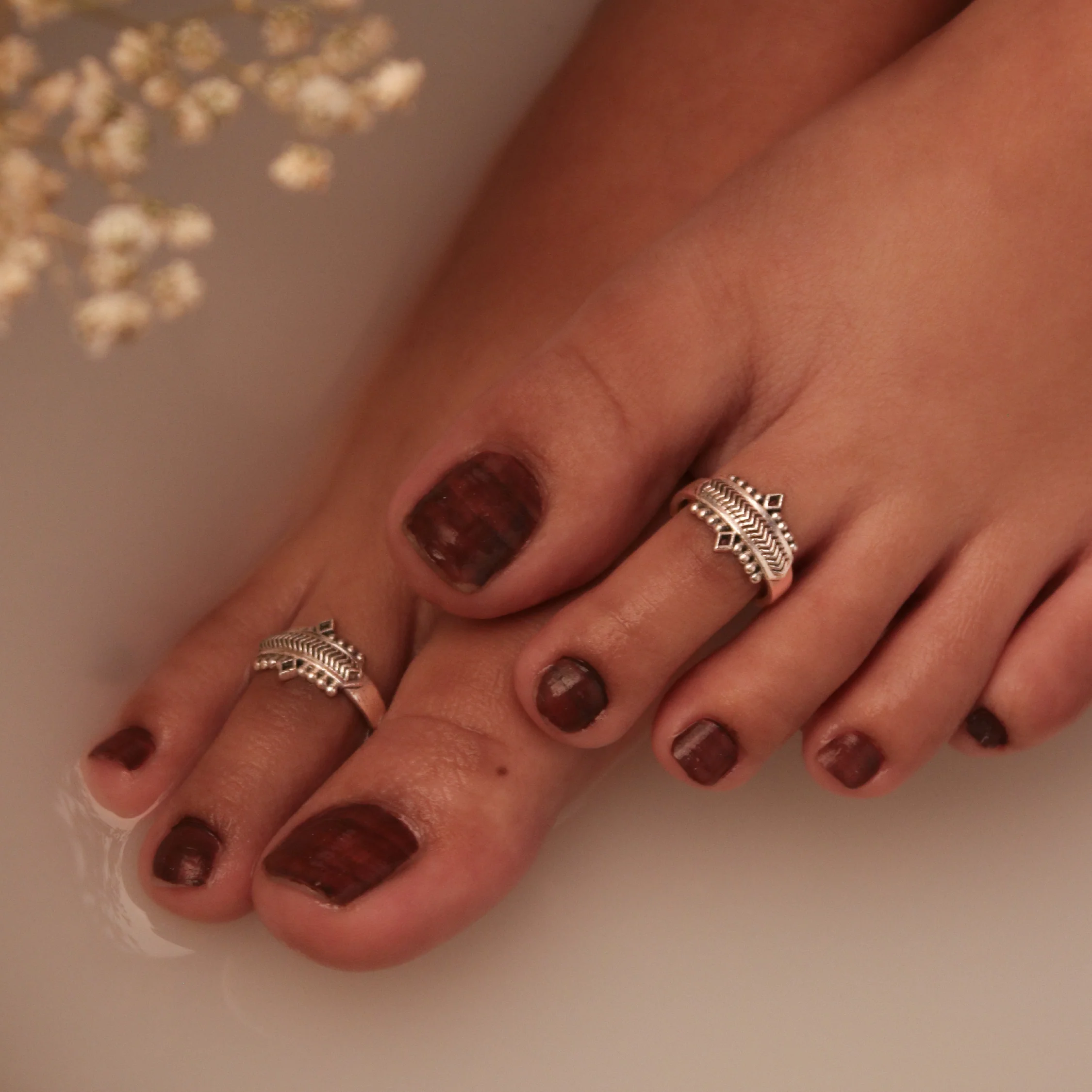 Kalki silver toe ring by Moha - Image 4