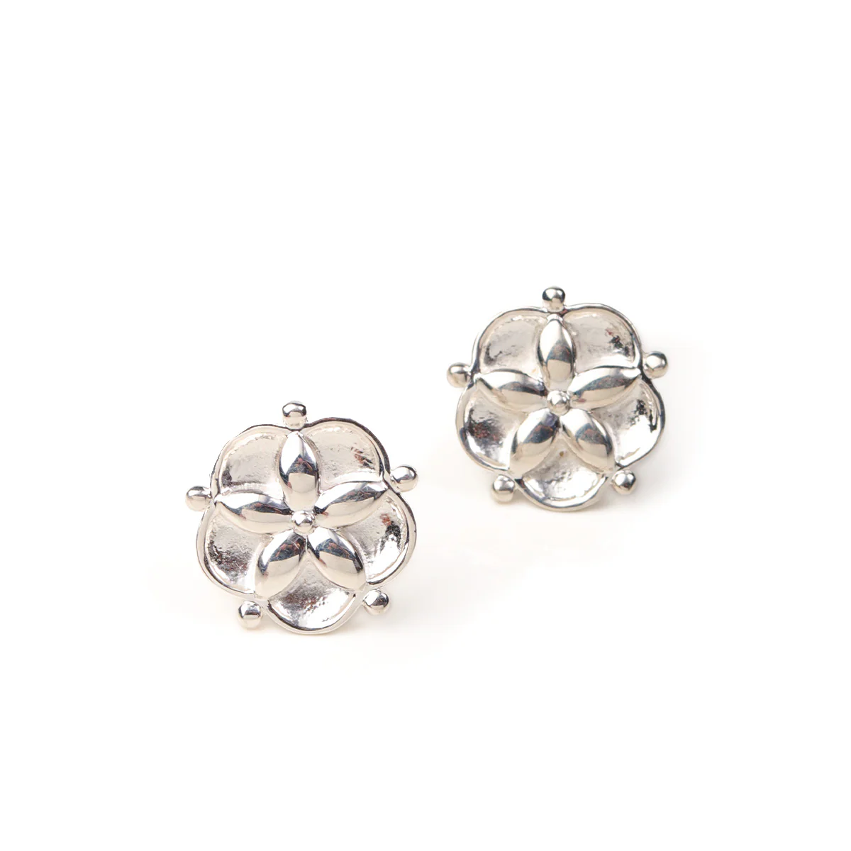 Nilaya Silver Stud Earrings by MOHA - Image 4