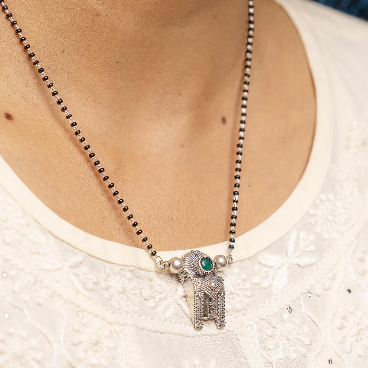 Thoppa Taali Pendant With Green Onyx Silver Mangalsutra by MOHA - Image 3
