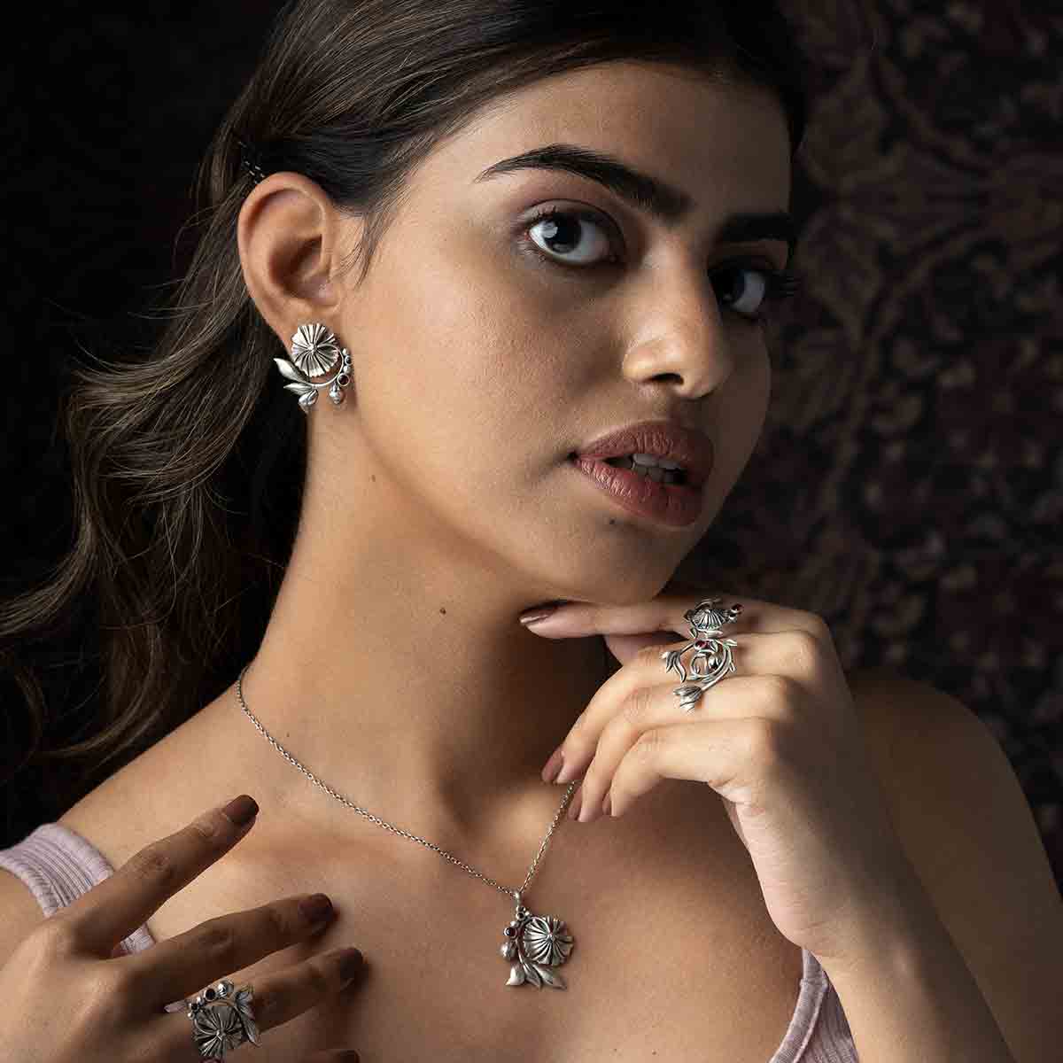 William Morris - Bloom Lily Silver Pendant by Moha (Only Pendant) - Image 7