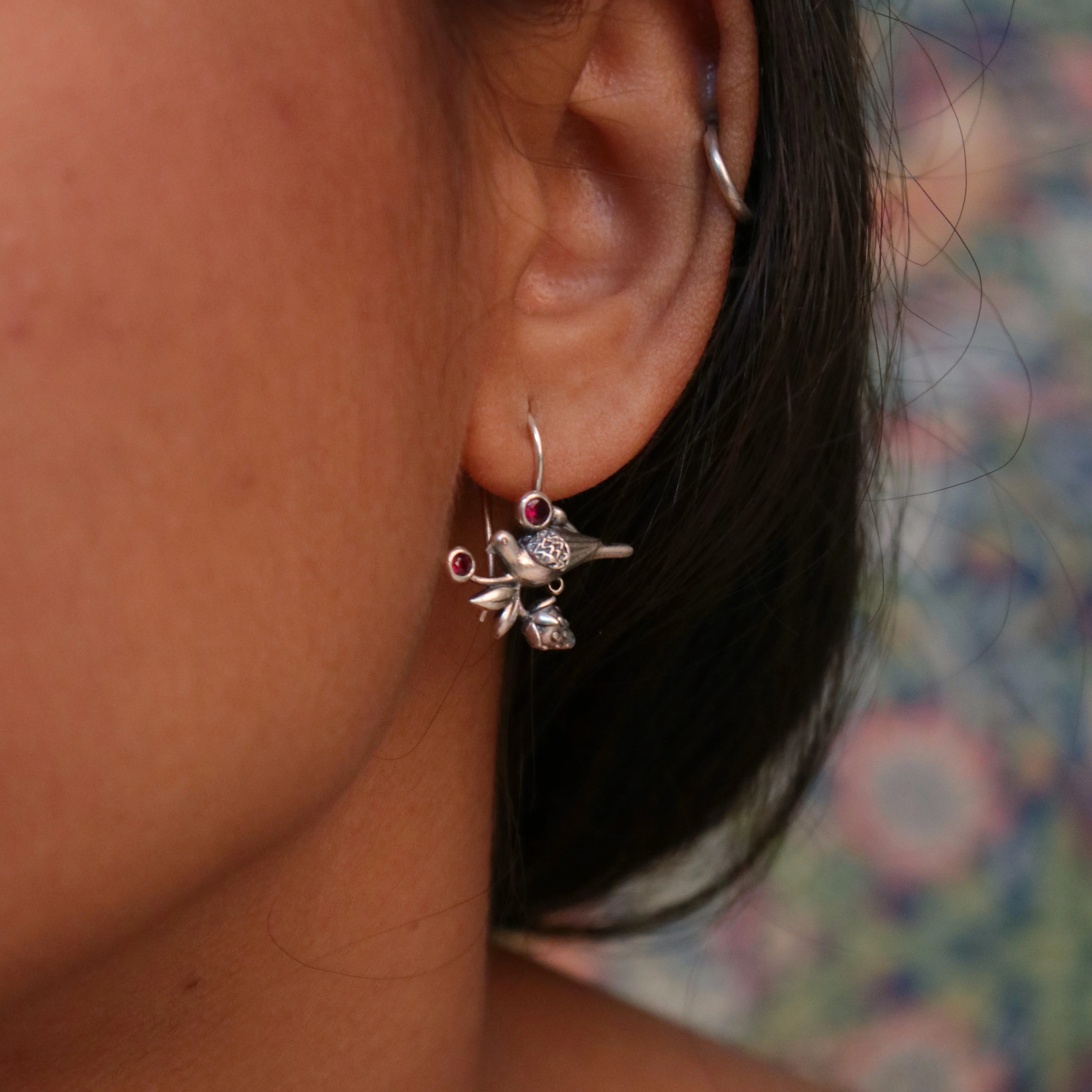 William Morris - Strawberry Thief Silver Dangling Earring by Moha - Image 2