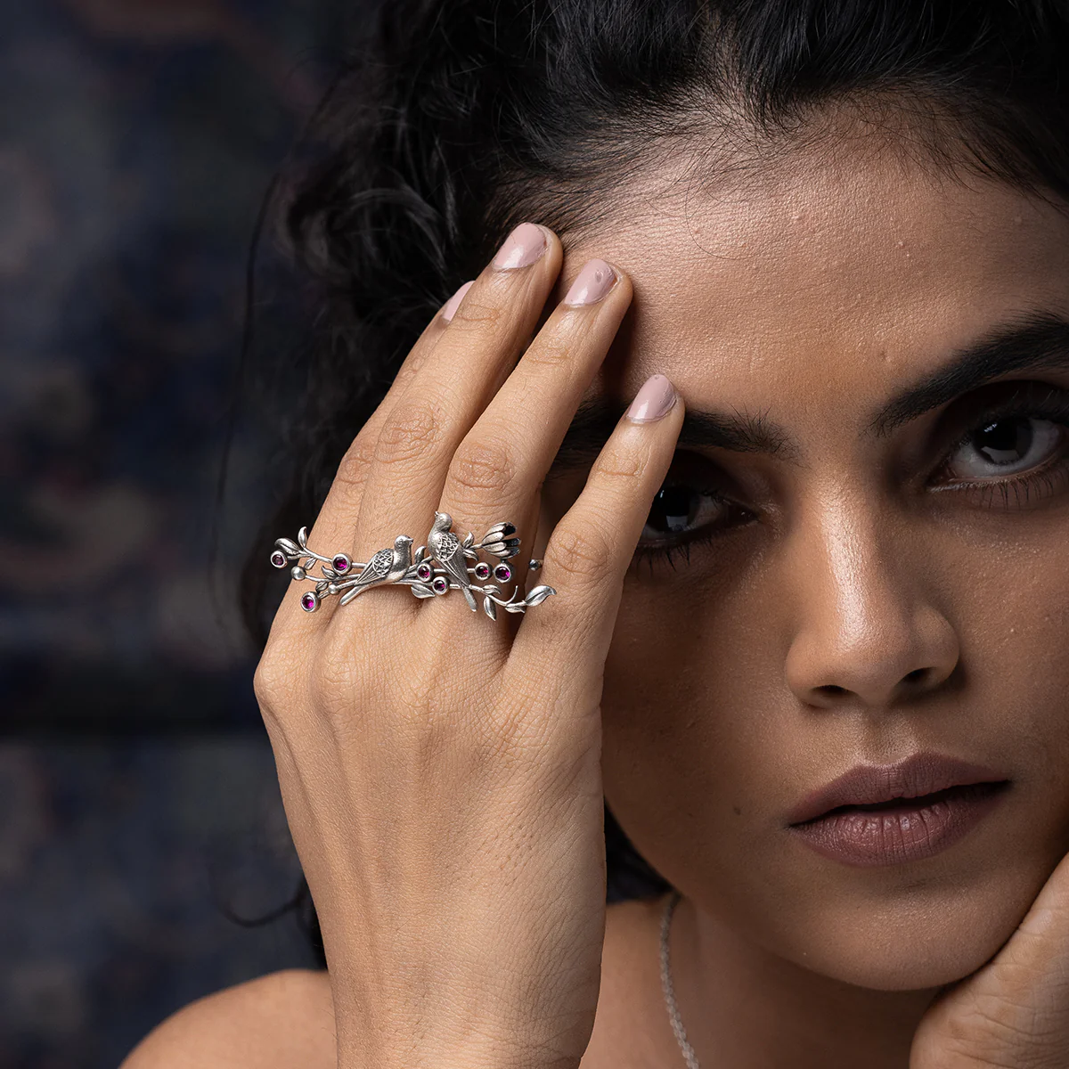 William Morris - Strawberry Thief Silver Double Finger Ring by Moha - Image 5